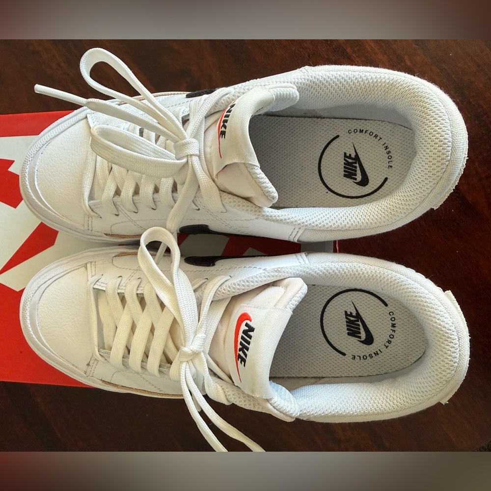 Nike Court Legacy Lift women’s size 7.5- pristine!! - Picture 6 of 14